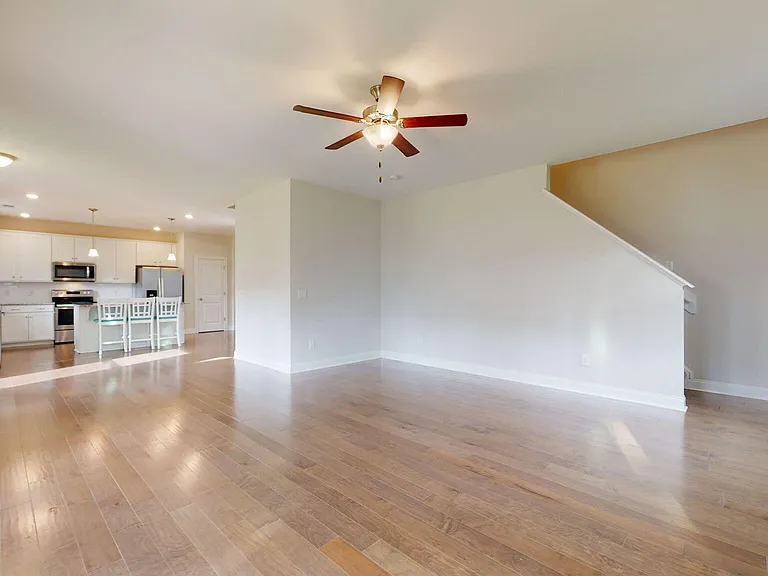 507 W Red Head Cir — Photo 7