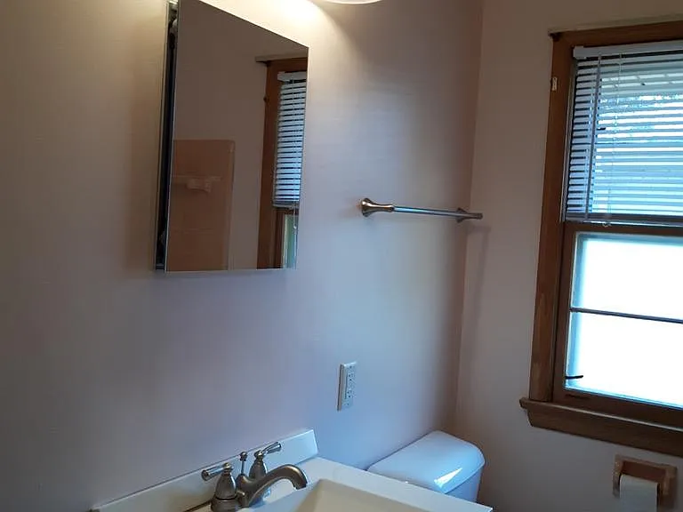 10232 W North Ave — Photo 12
