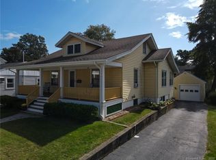 35 Forest St, Groton, CT 06340