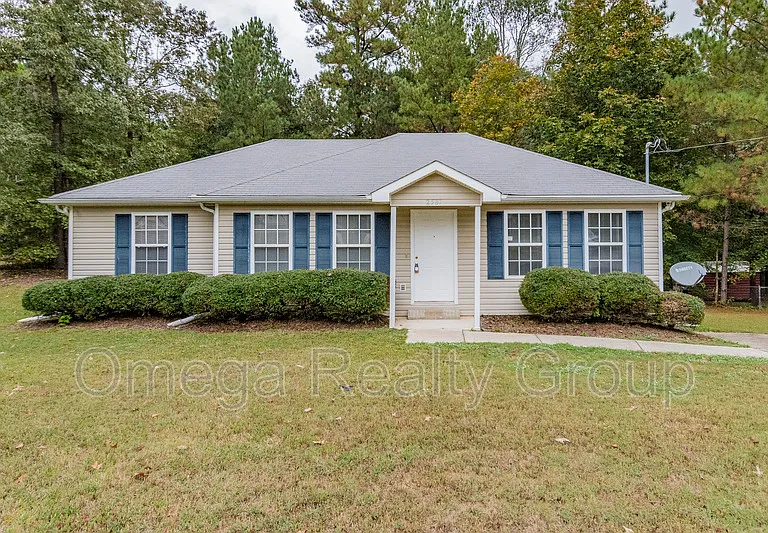 2587 Evergreen Rd — Photo 1