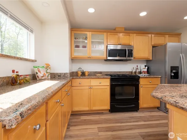 33717 40th Court SW, Federal Way, WA 98023