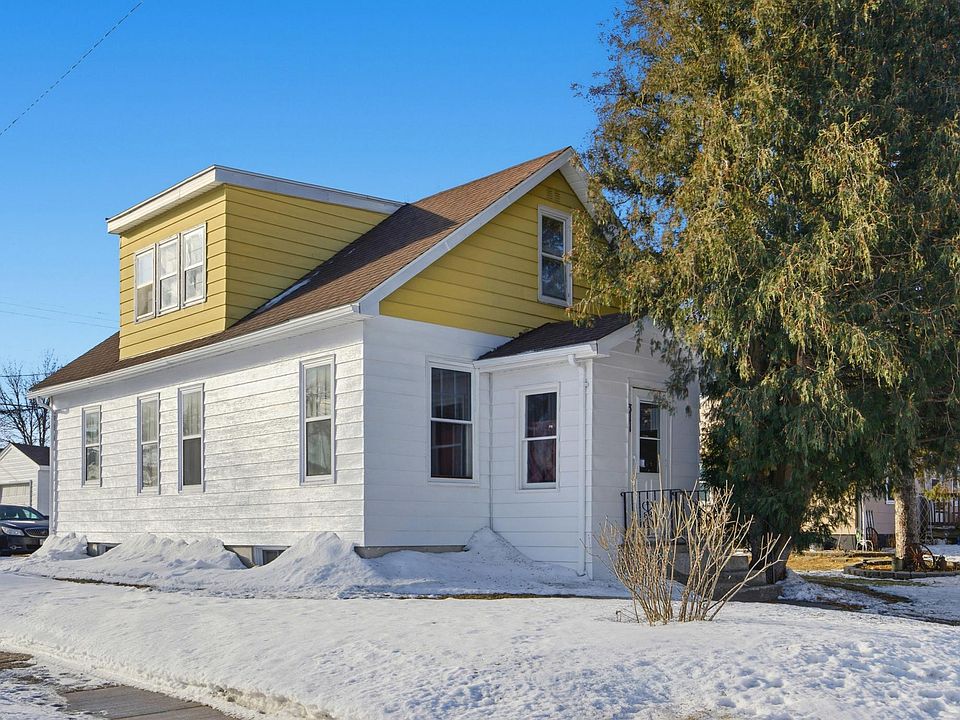 1st image of 311 1st Ave SE