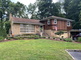 6 Columbus Ln, Newburgh, NY