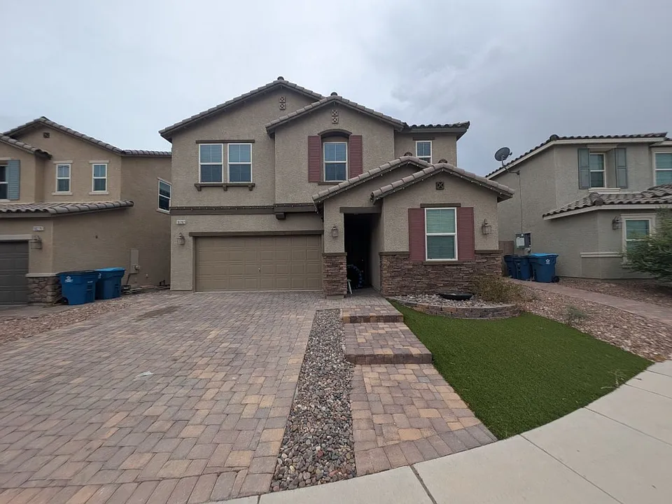10282 Massachusetts Ln