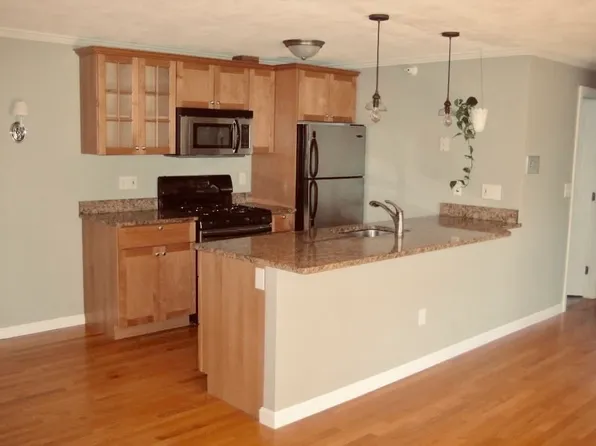 56 Townsend St APT C21, Abington, MA 02351