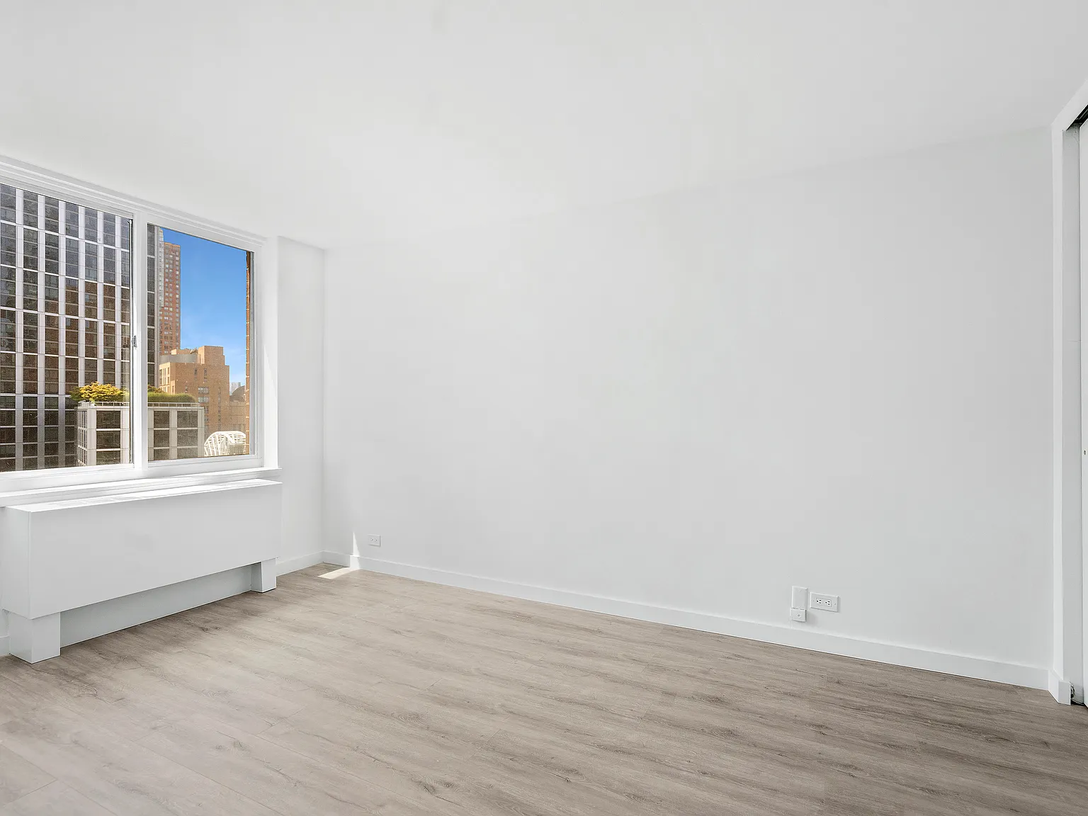 295 Greenwich Street — Photo 4