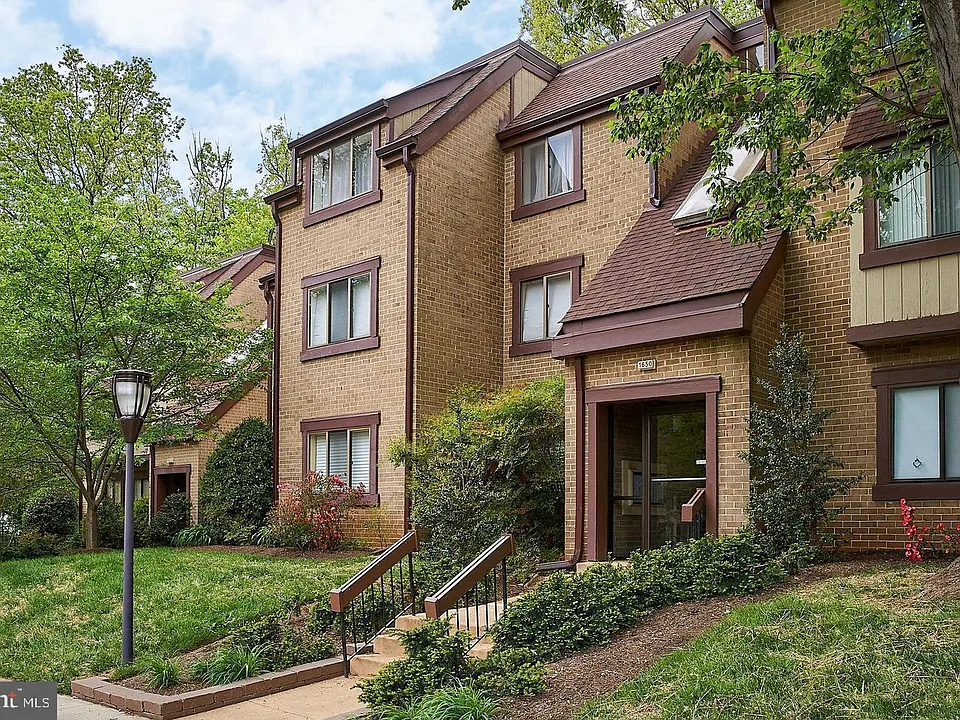 1650 Parkcrest Cir #300