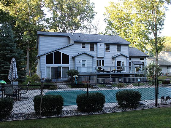 3rd image of 4647 Doug Dr