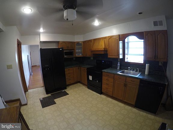 3rd image of 1324 Orthodox St Floor 1