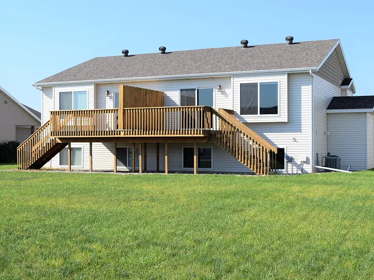 Back yard of twin- big yard