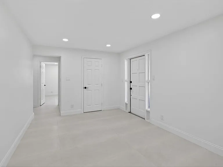 2630 SW 49th Ct #2630 — Photo 22