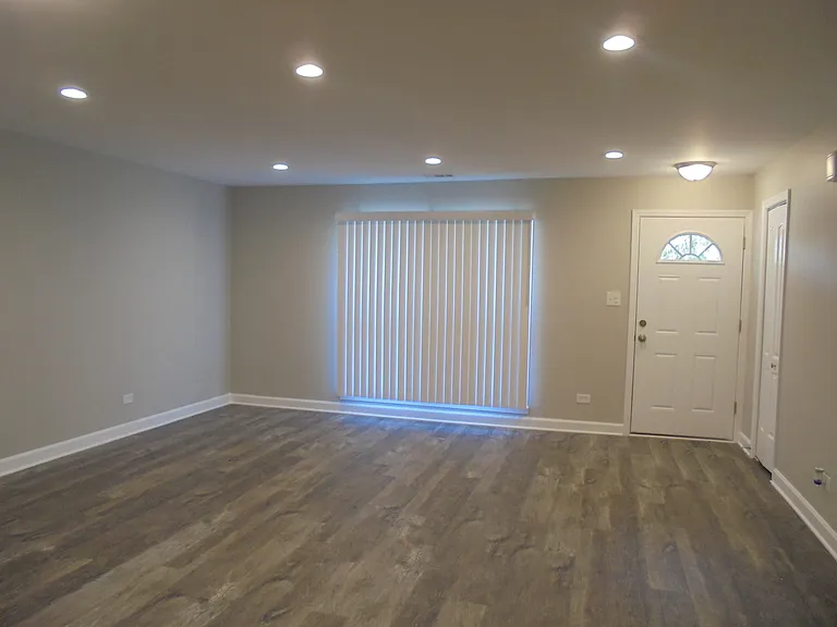 408 Sunset Ln — Photo 10