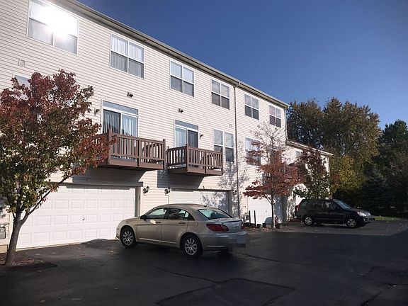 2nd image of 942 Summit Creek Dr