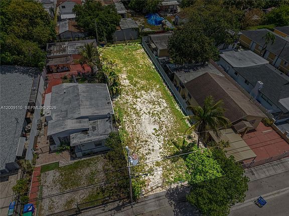 5th image of 2709 NW 24th Ave