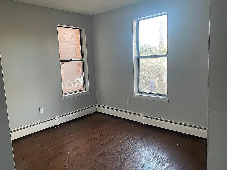 196 Park St #2 — Photo 5
