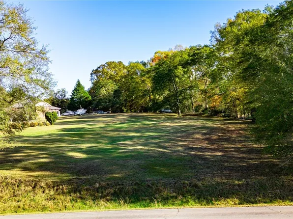 311 Davis Rd, Liberty, SC 29657