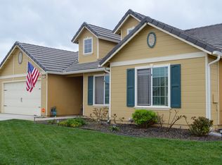 1461 National Dr, Lemoore, CA 93245