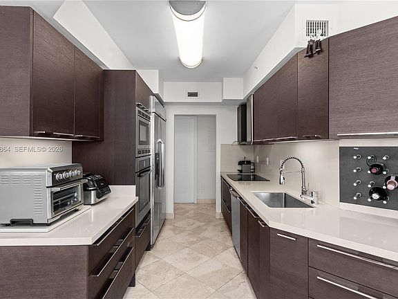 5th image of 18671 Collins Ave APT 2903