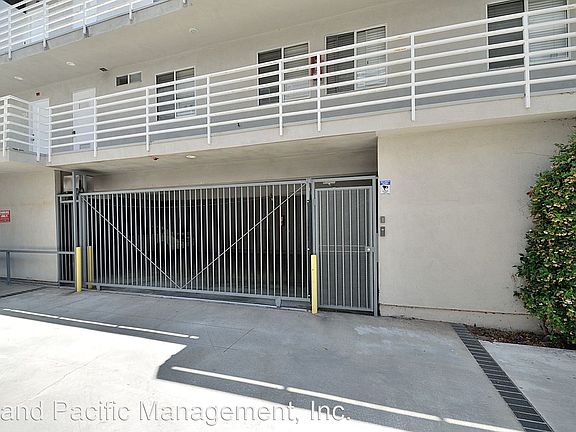 2nd image of 720 5th St #720
