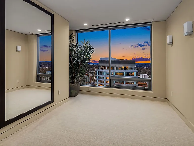 650 Bellevue Way NE #4004 — Photo 37