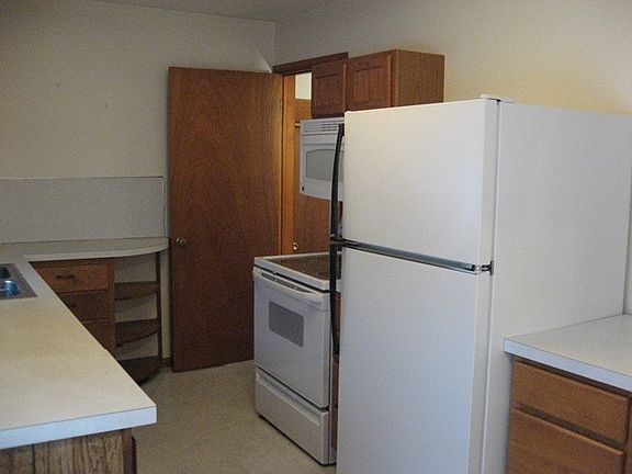 5th image of 709 S 7th St