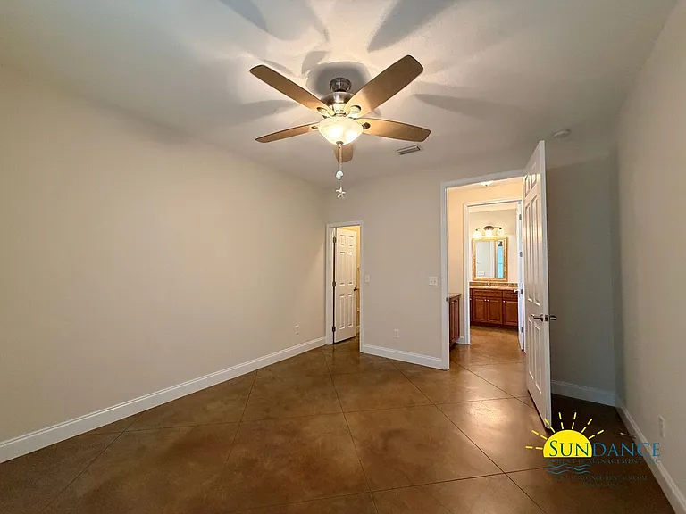 249 Beachview Dr — Photo 21