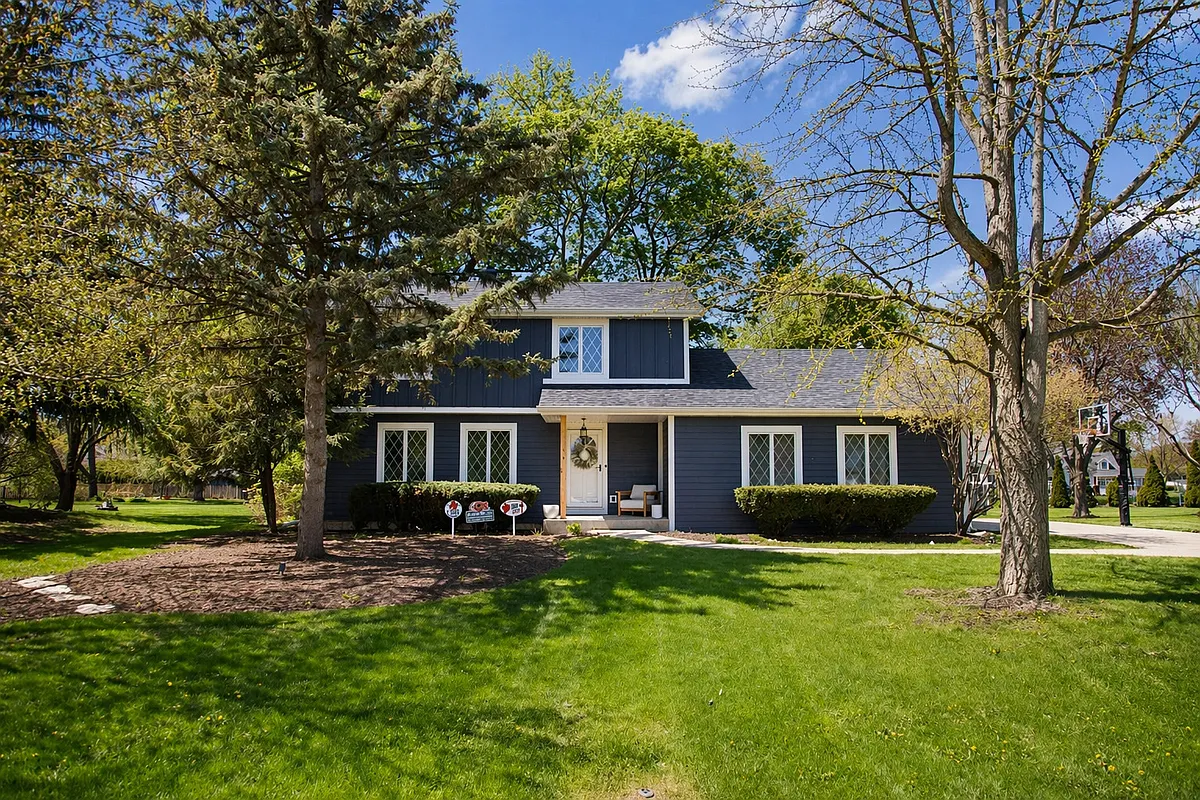 Building Photo - 2S316 Arrowhead Dr