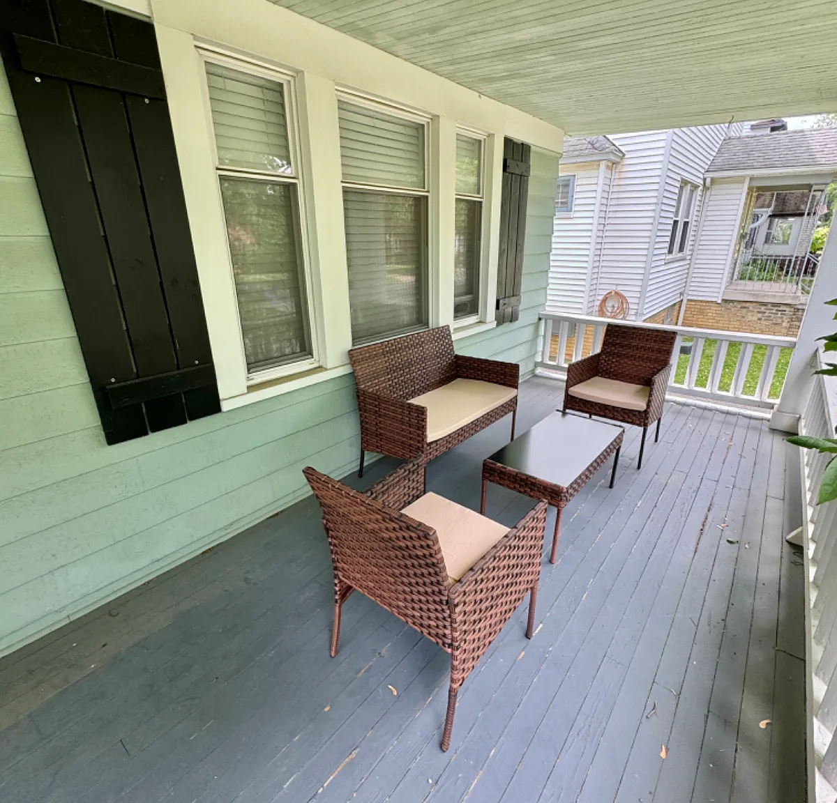 3 bed, 1.5 bath, 1440 sqft, $2,000 — Photo 2
