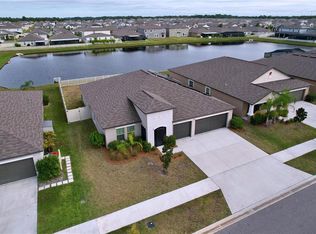 5420 Leslie Canyon Dr, Wimauma, FL 33598