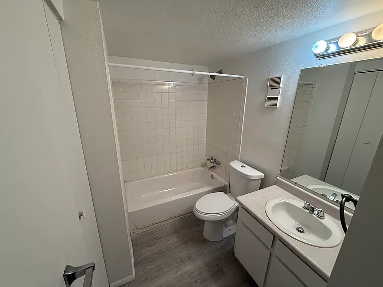 13506 E Jewell Ave #103 — Photo 2