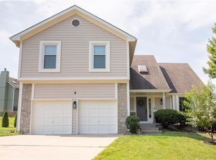 2305 NE 79th Pl, Gladstone, MO 64118