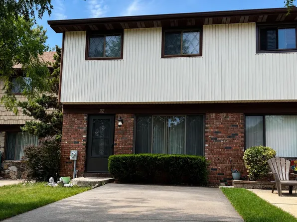 22 Hickory Cir, Staten Island, NY 10312