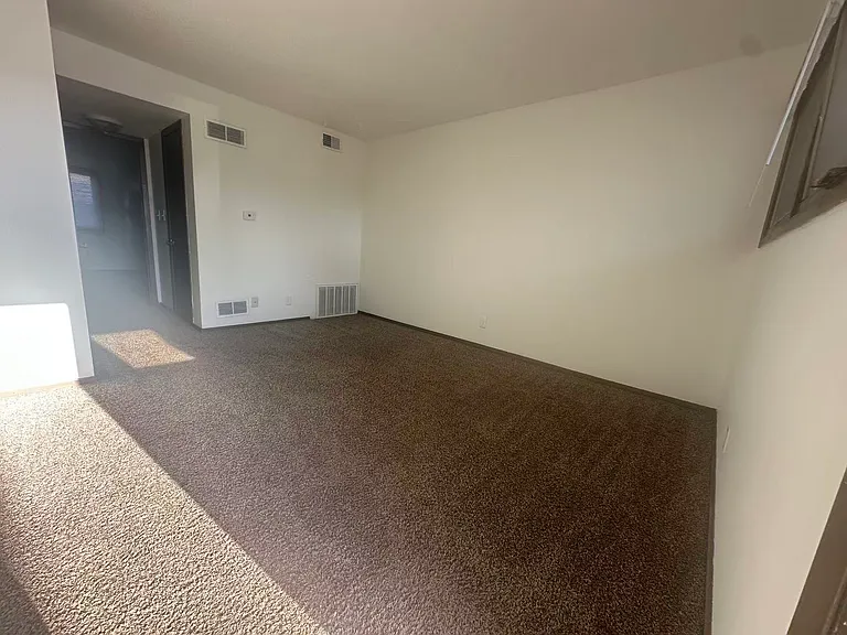 875 N 25th St #883 — Photo 2