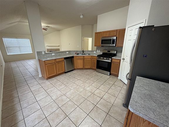 5th image of 10427 Hamlet Vale Ct