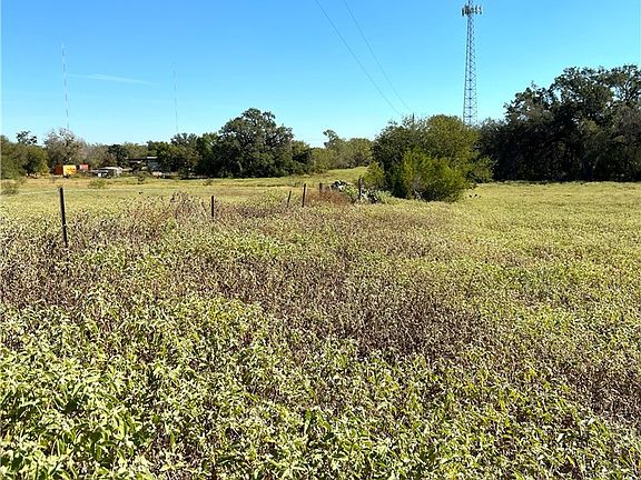 4th image of 1 County Road 150