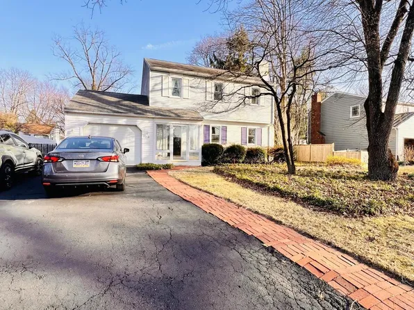 518 E Court St, Doylestown, PA 18901