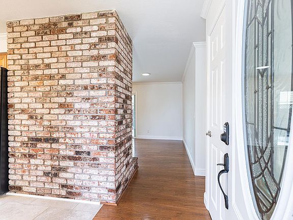3rd image of 926 Lodi Street