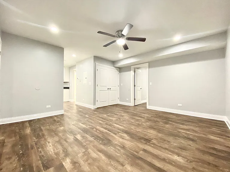 4506 N Sheridan Rd — Photo 6