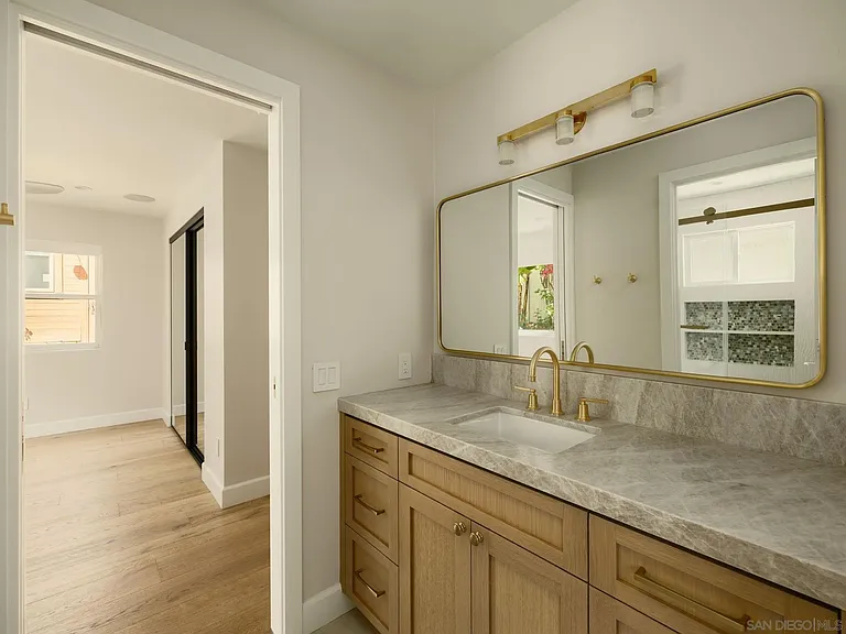 5503 Linda Rosa Ave — Photo 15