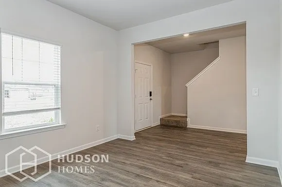 1270 Fendt Dr — Photo 5