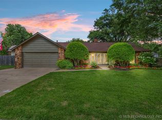 2400 W Atlanta Ct, Broken Arrow, OK 74012