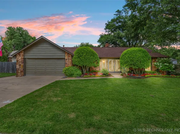 2400 W Atlanta Ct, Broken Arrow, OK 74012