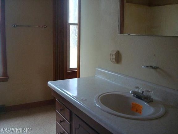 4th image of 29979 Us 12
