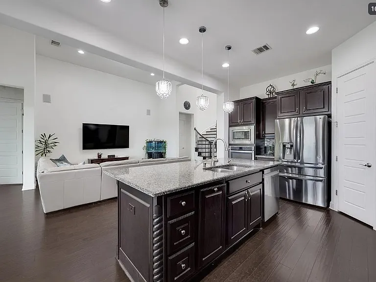 4208 Bonanza Dr — Photo 9