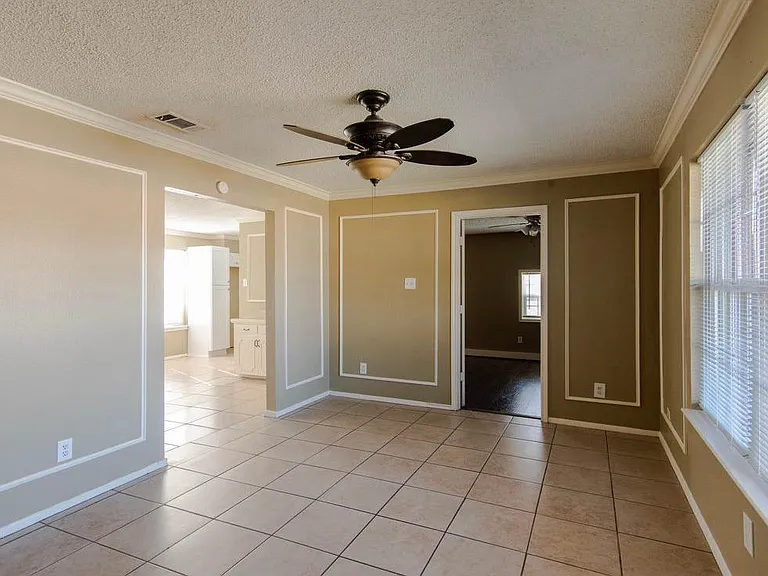 830 E Linda Dr — Photo 8