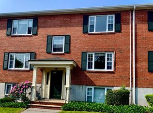 6 Harris Cir APT 6, Arlington, MA 02474