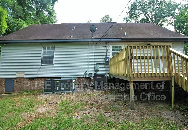 403 Charwood Ln — Photo 6