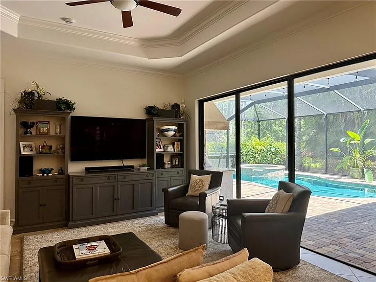 9594 Firenze Cir — Photo 23