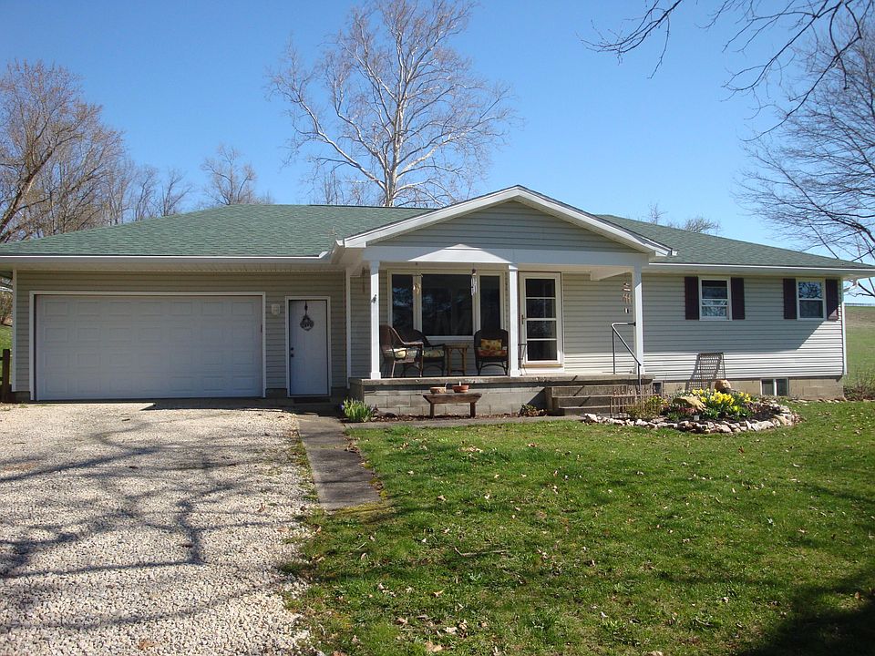 1st image of 327 Darlene Dr NE