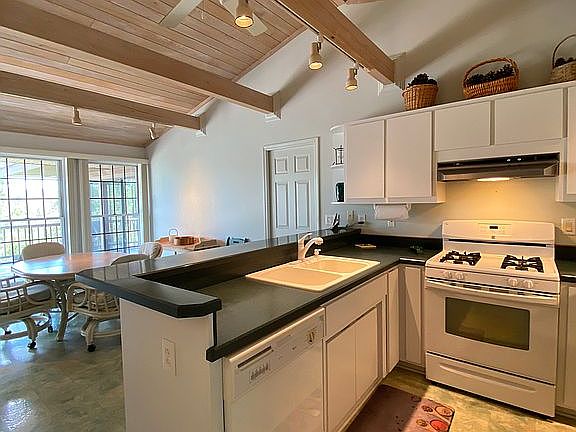 Perfect size kitchen!